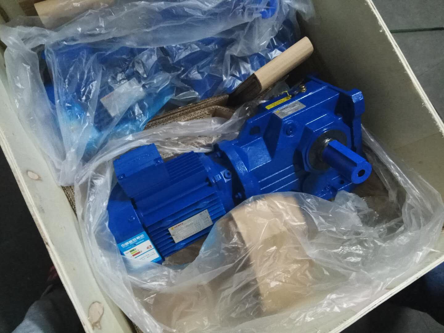 KAF107減速機的油封應(yīng)該如何選擇，KAF107減速機,K107減速機