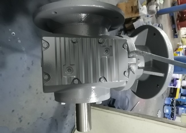 通砂光機(jī)減速電機(jī)，S型自鎖減速機(jī)帶電機(jī)